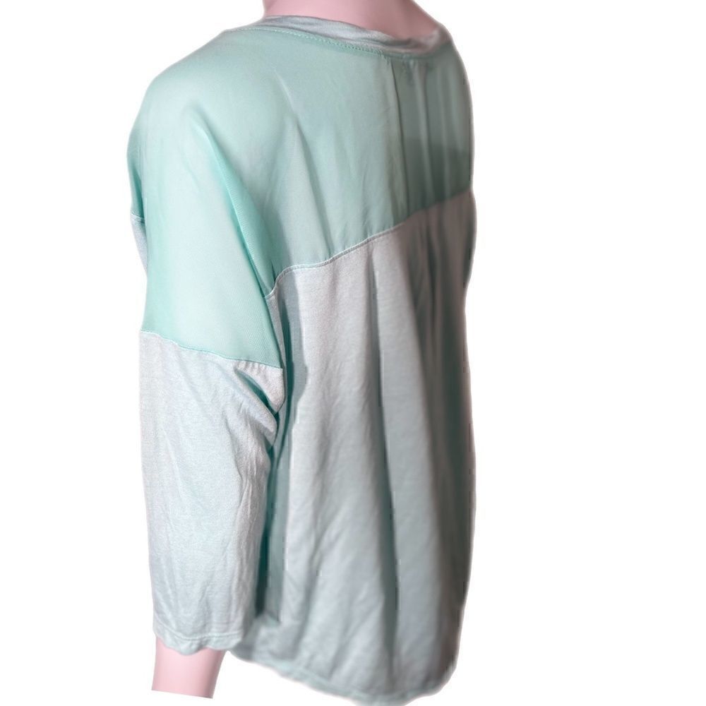 Mesh Panel Flowy Mint Top - Picture 4 of 7